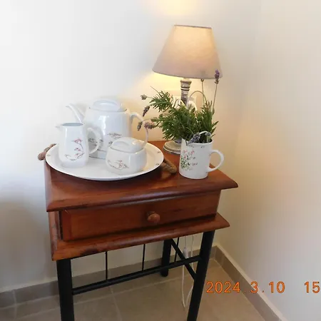 Adonino Residence-the House Of Pomegranates Holiday home Lakithra