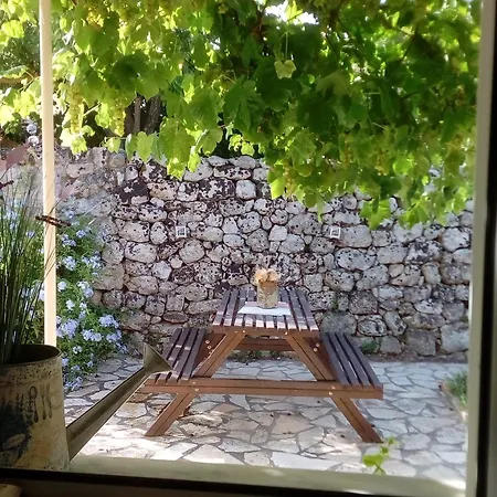 Holiday home Adonino Residence-the House Of Pomegranates *