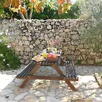 Adonino Residence-the House Of Pomegranates بيت للعطل