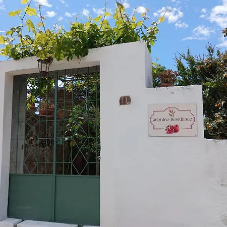 Hébergement de vacances Adonino Residence-the House Of Pomegranates Lakíthra